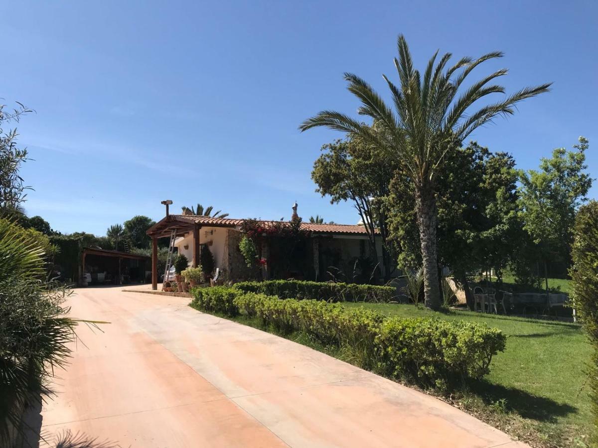 Casa Vacanze SantʼAntìoco Exteriér fotografie